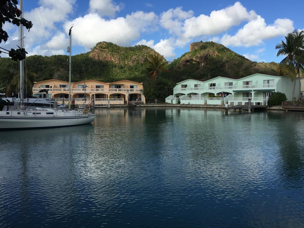 Antigua Chiama Italia Jolly Harbour