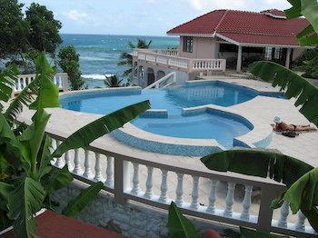 Hotel Petite Anse 3*