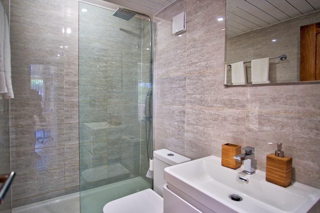 Modern Eshae Living Apartment