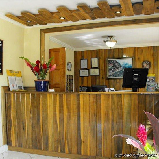 Bar-b-barn Beach 2*