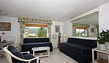 Turtle Towers Aparthotel
