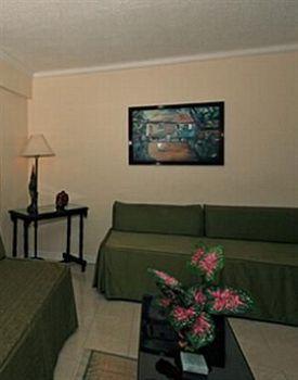 Turtle Towers Aparthotel *