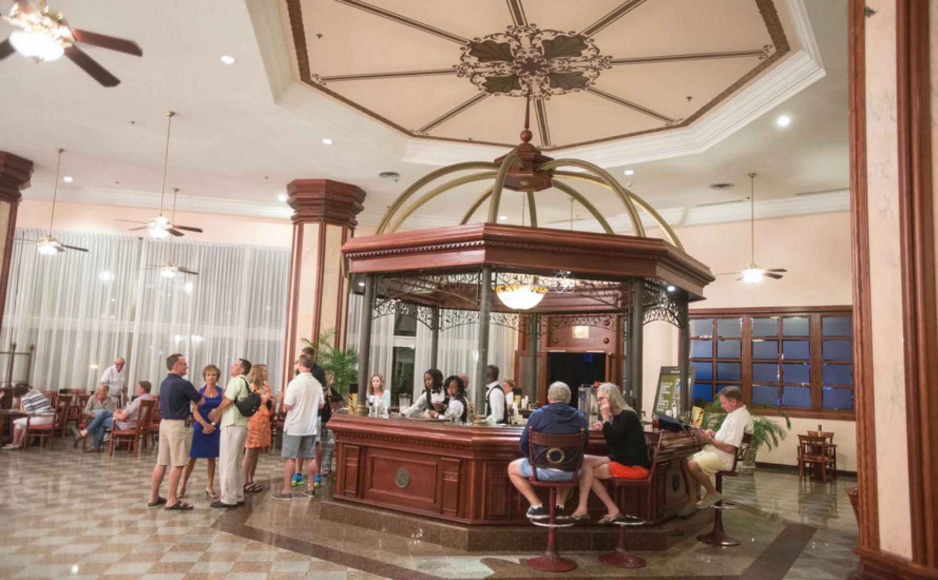 Riu Palace Paradise Island (adults Only) Creek Village