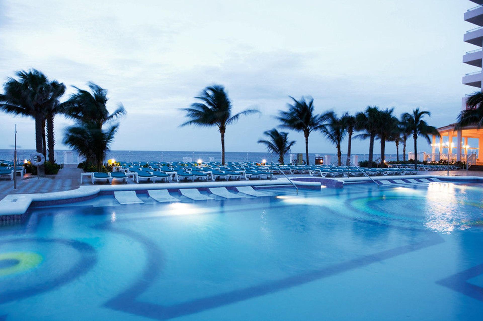 Hotel Riu Palace Paradise Island (adults Only) 4*