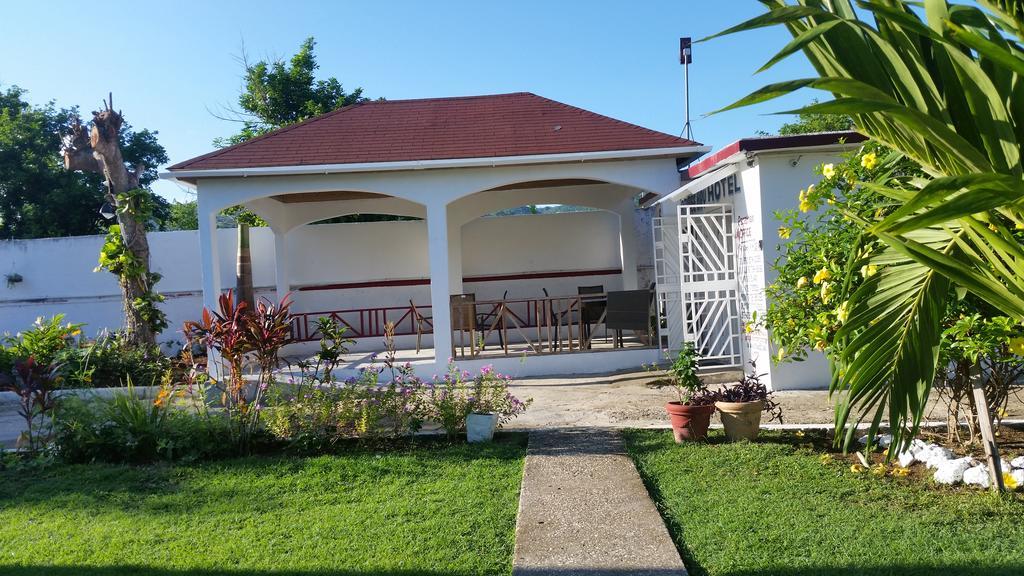 Hotel Executive Mammee Bay Ocho Rios