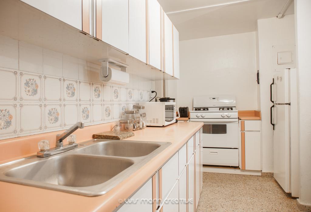 Safe Quiet Near Airport Apartment