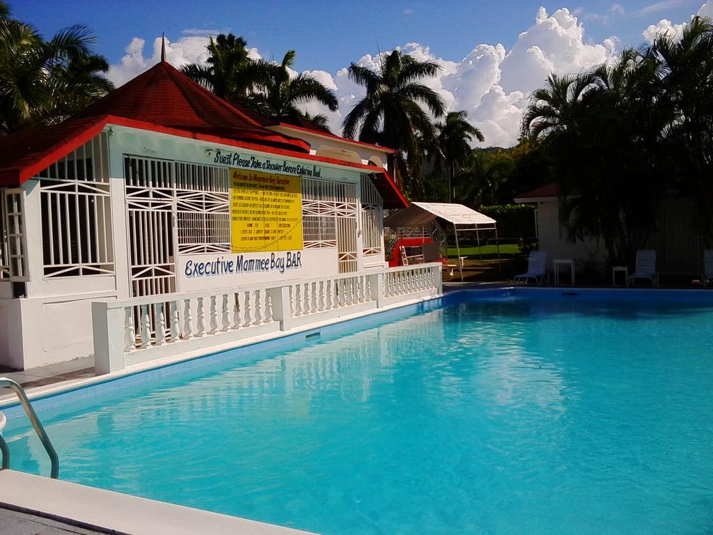 Hotel Executive Mammee Bay 3*