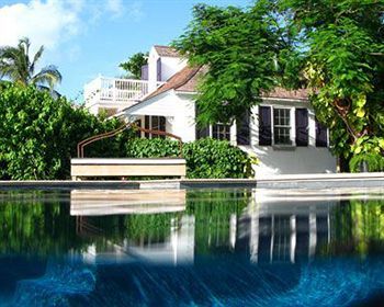 Hotel Squires Estate