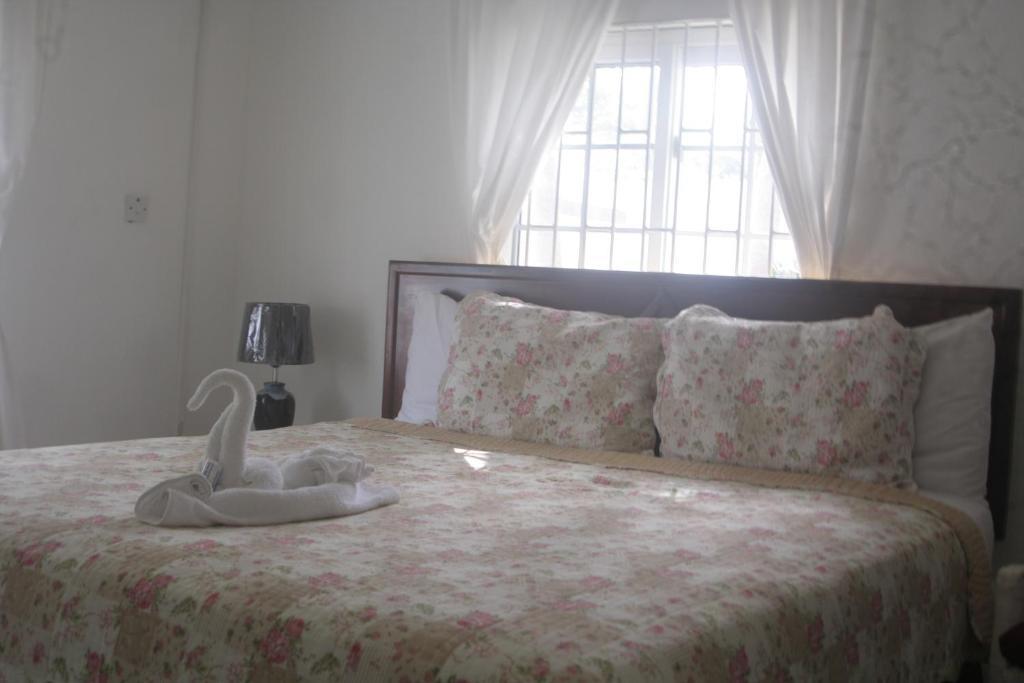 Hotel Executive Mammee Bay