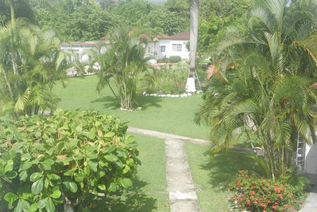 Hotel Executive Mammee Bay 3*