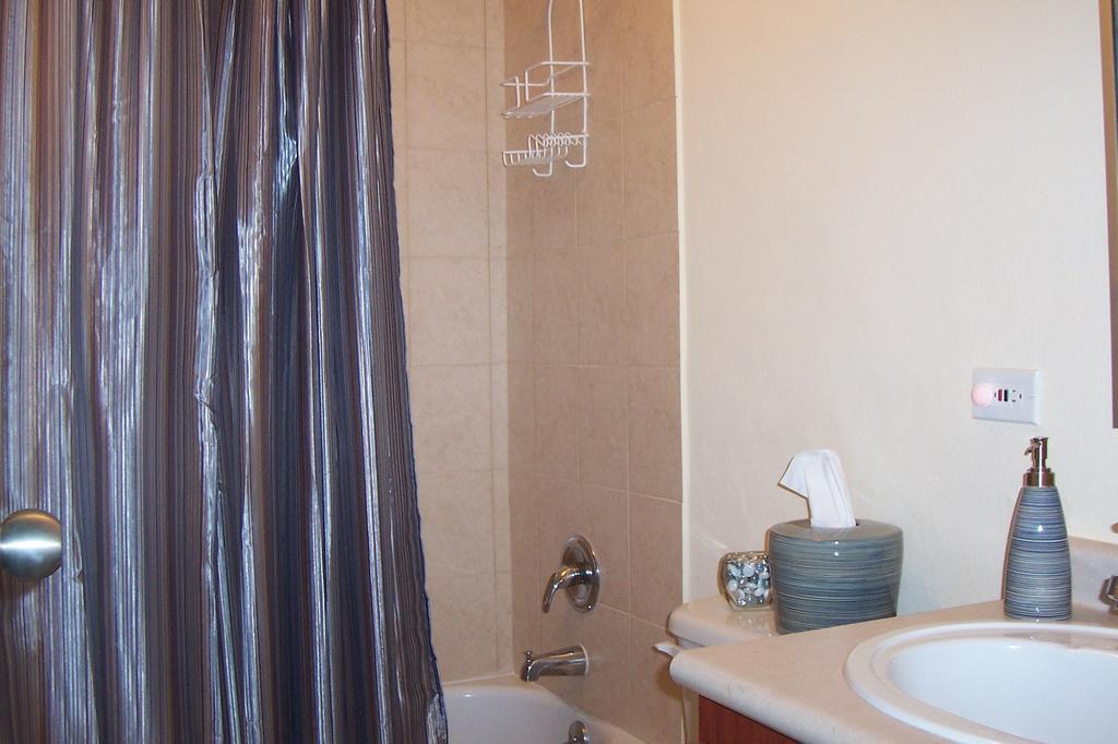 Aquatika 5303 Penthouse Apartment *