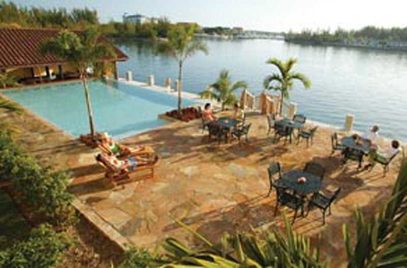 Hotel Pelican Bay
