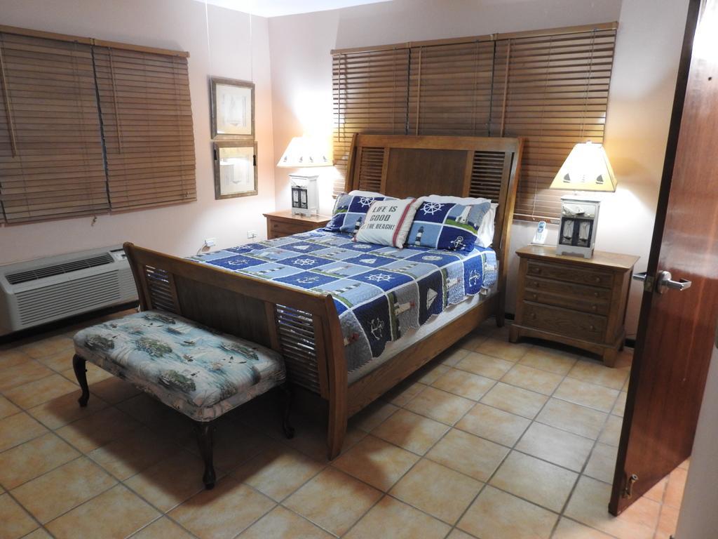 Court 744 * Isabela