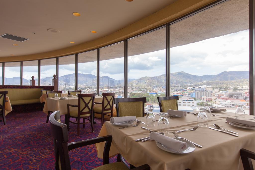 Radisson Trinidad 3* Port of Spain