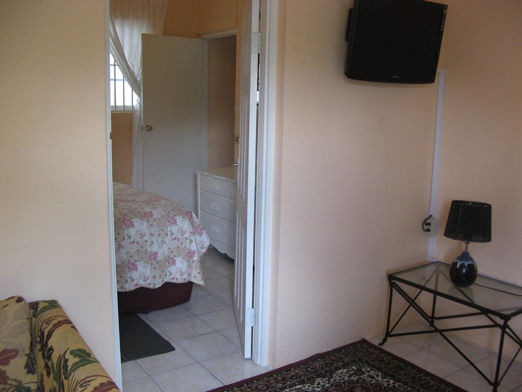 Executive Mammee Bay Hotel
