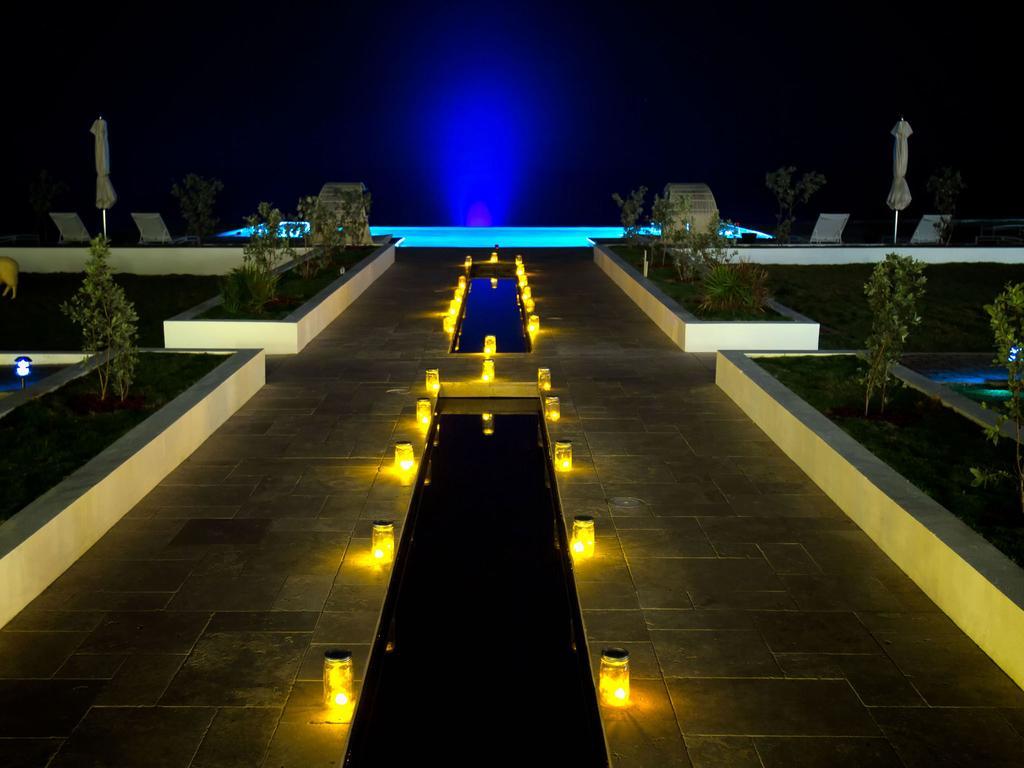 Trident Hotel