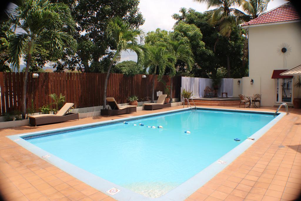 Hotel Altamont Court Kingston