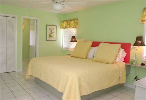 Resort Sea Spray & Marina 3*