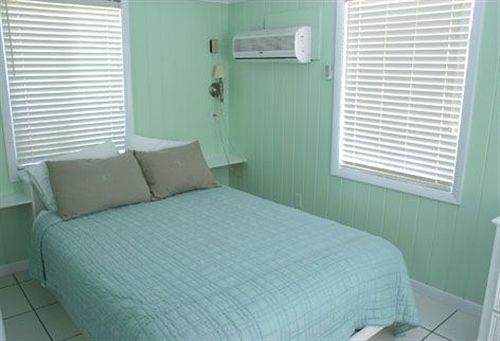 Sea Spray & Marina Resort 3*