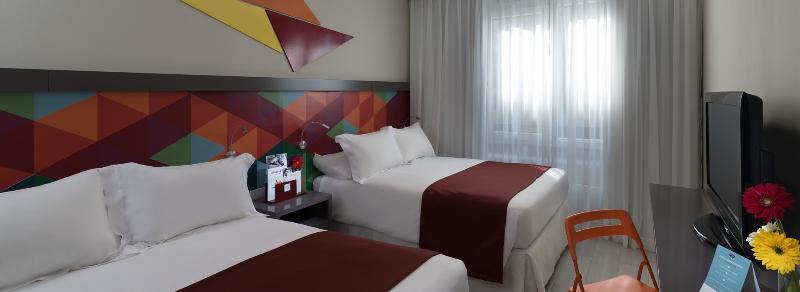 Hotel Novus Plaza Hodelpa 3*