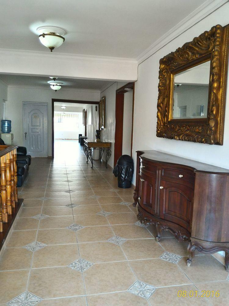 Riparbella Hotel