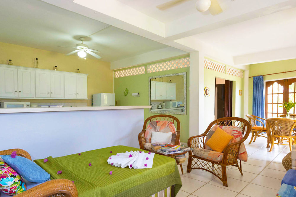 Hibiscus Heights Hotel 3*