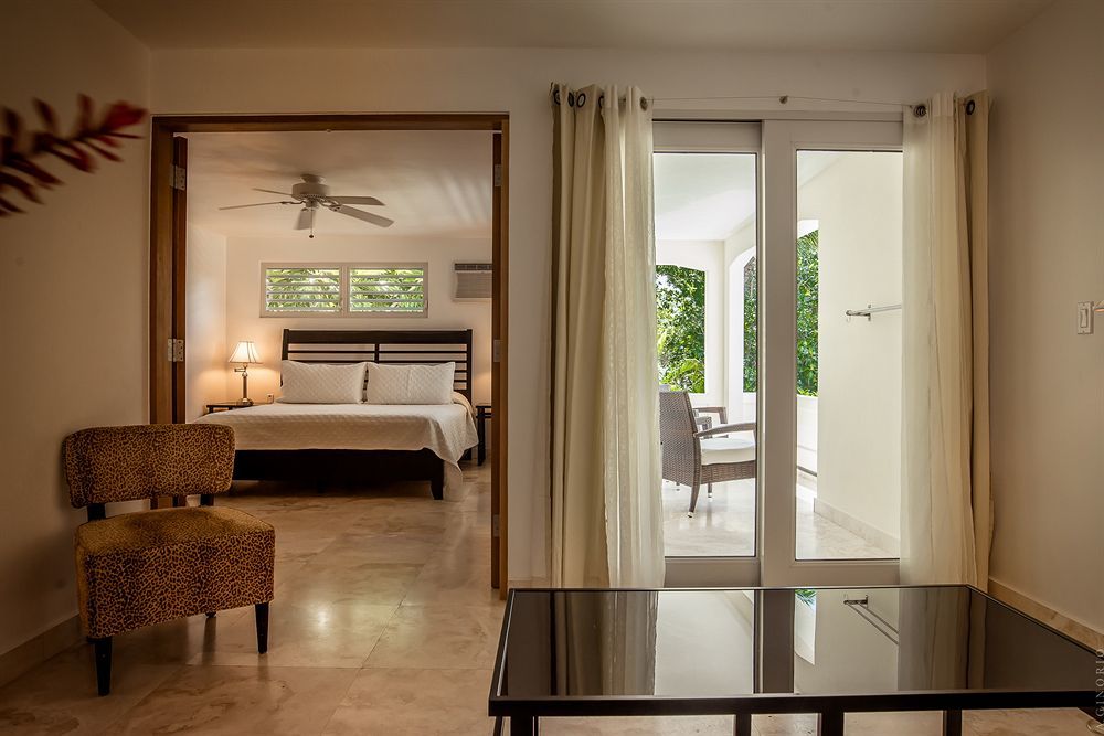 Malecon House 4*