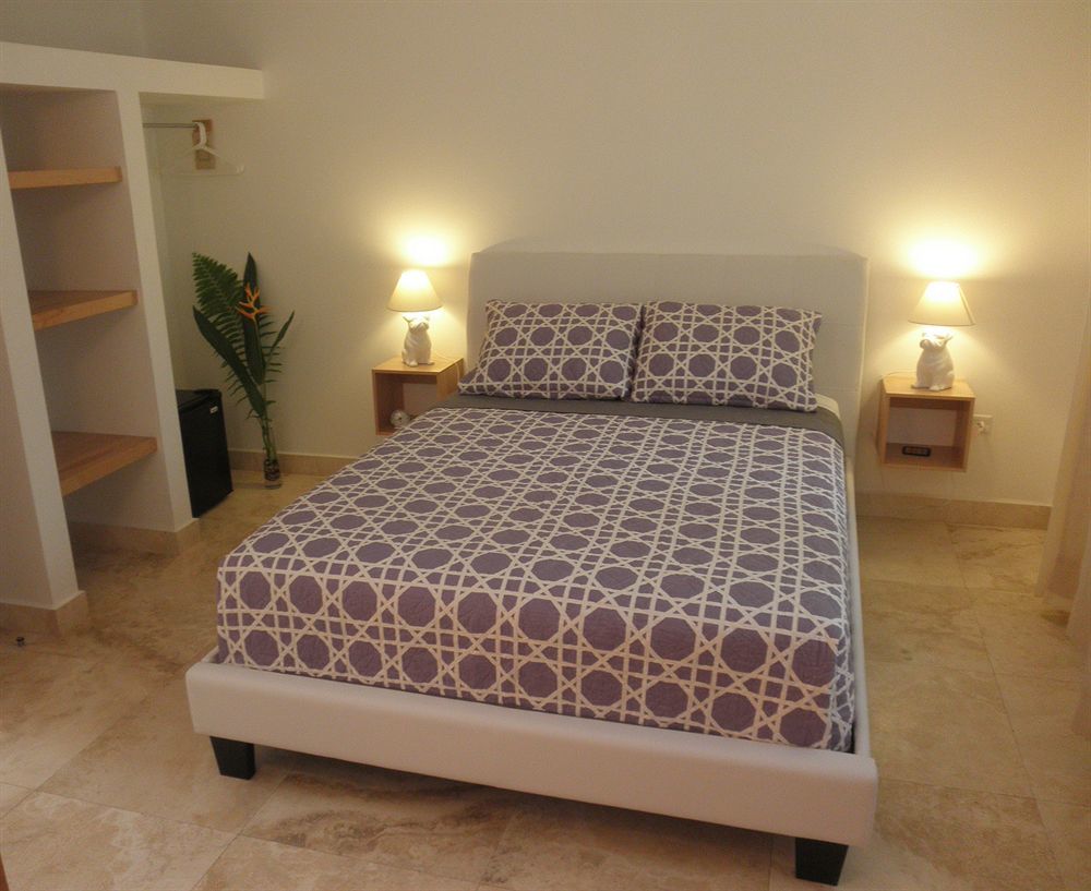 Hotel Malecon House 4*