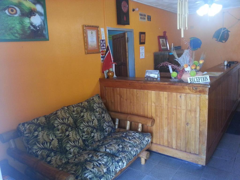 Guest house Golden Thistle Crown Point