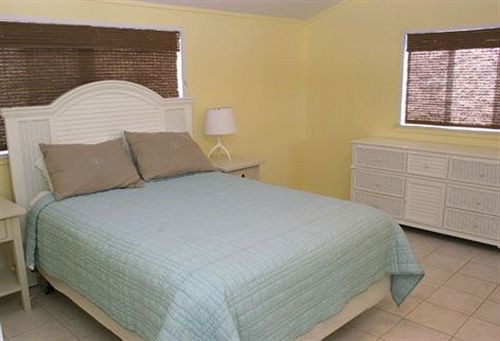 Resort Sea Spray & Marina
