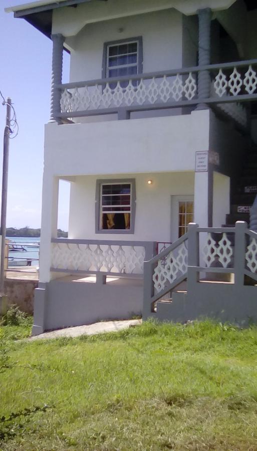 Memories And Apartamento