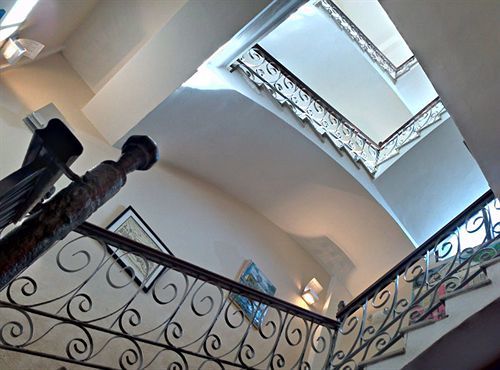 Da House 2* San Juan