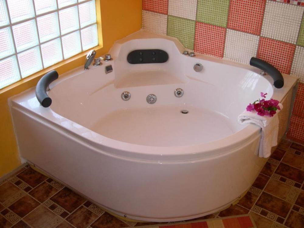 Enchanted Waters Tobago 3*