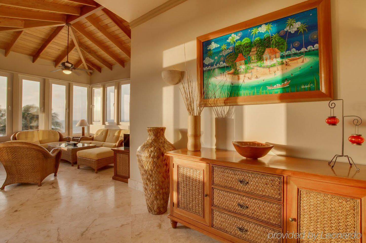 Hotel Belizean Cove Estates