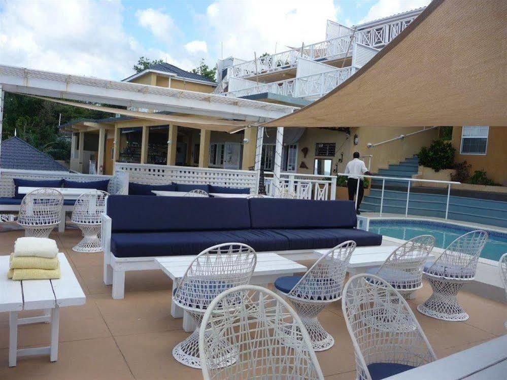 Moxons Club 4*