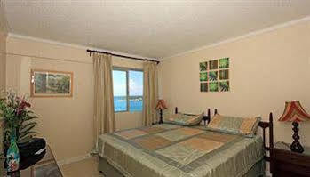 Turtle Towers Aparthotel *