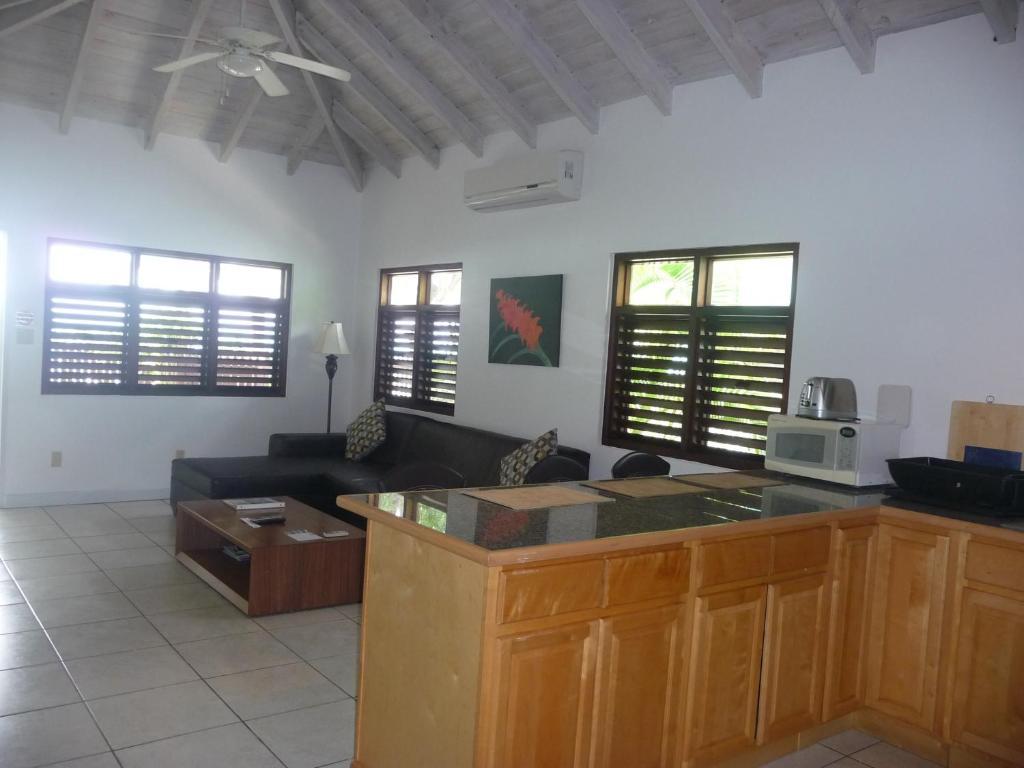 Buccaneer Club Aparthotel 3*