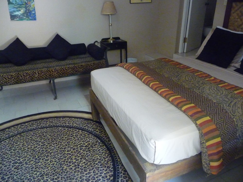 Hotel Moxons Club 4*