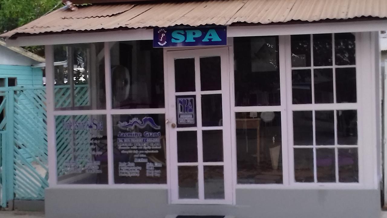 Club Aparthotel 3*