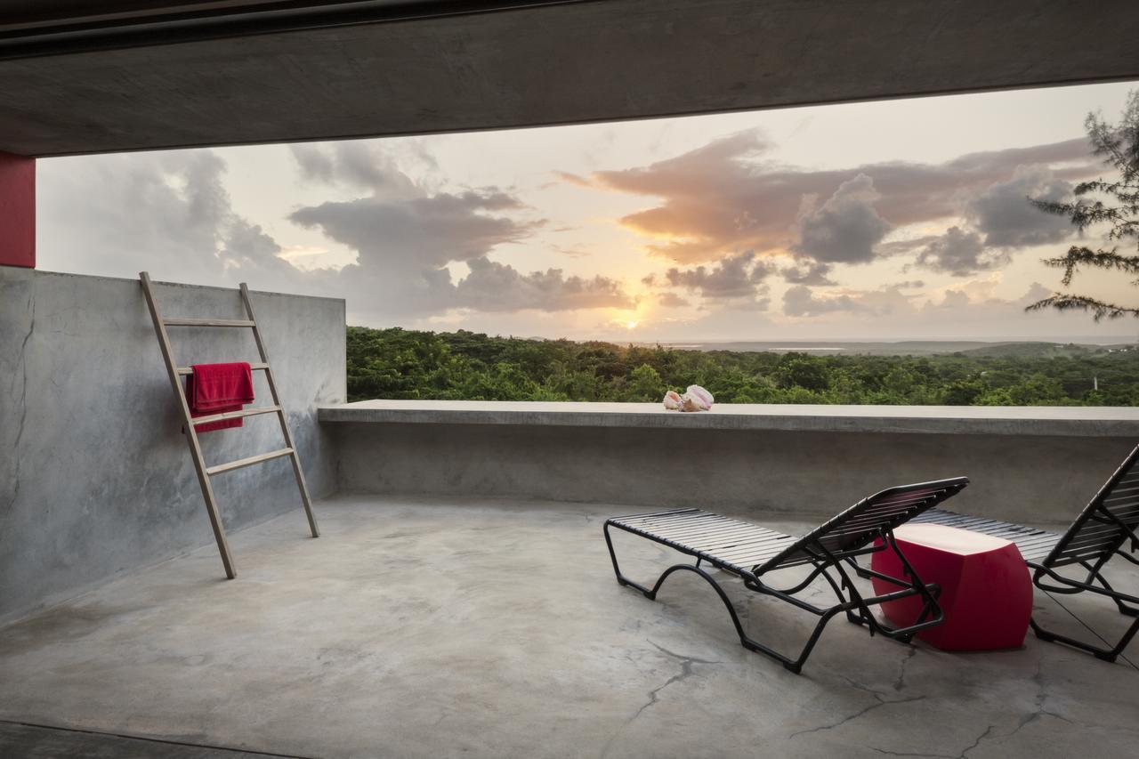 Hix Island House Hotel