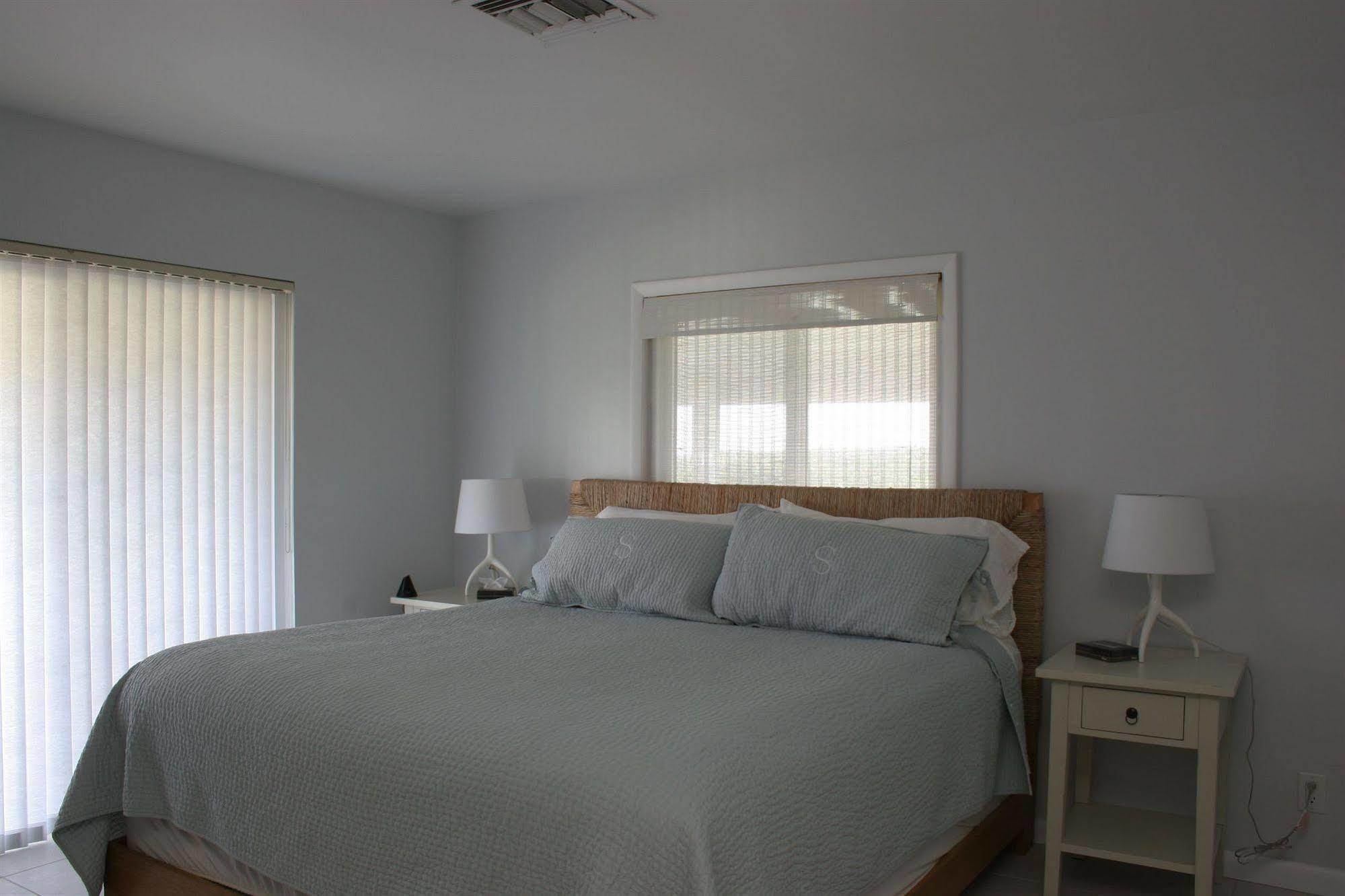 Sea Spray & Marina Resort Lubbers Quarters Cay