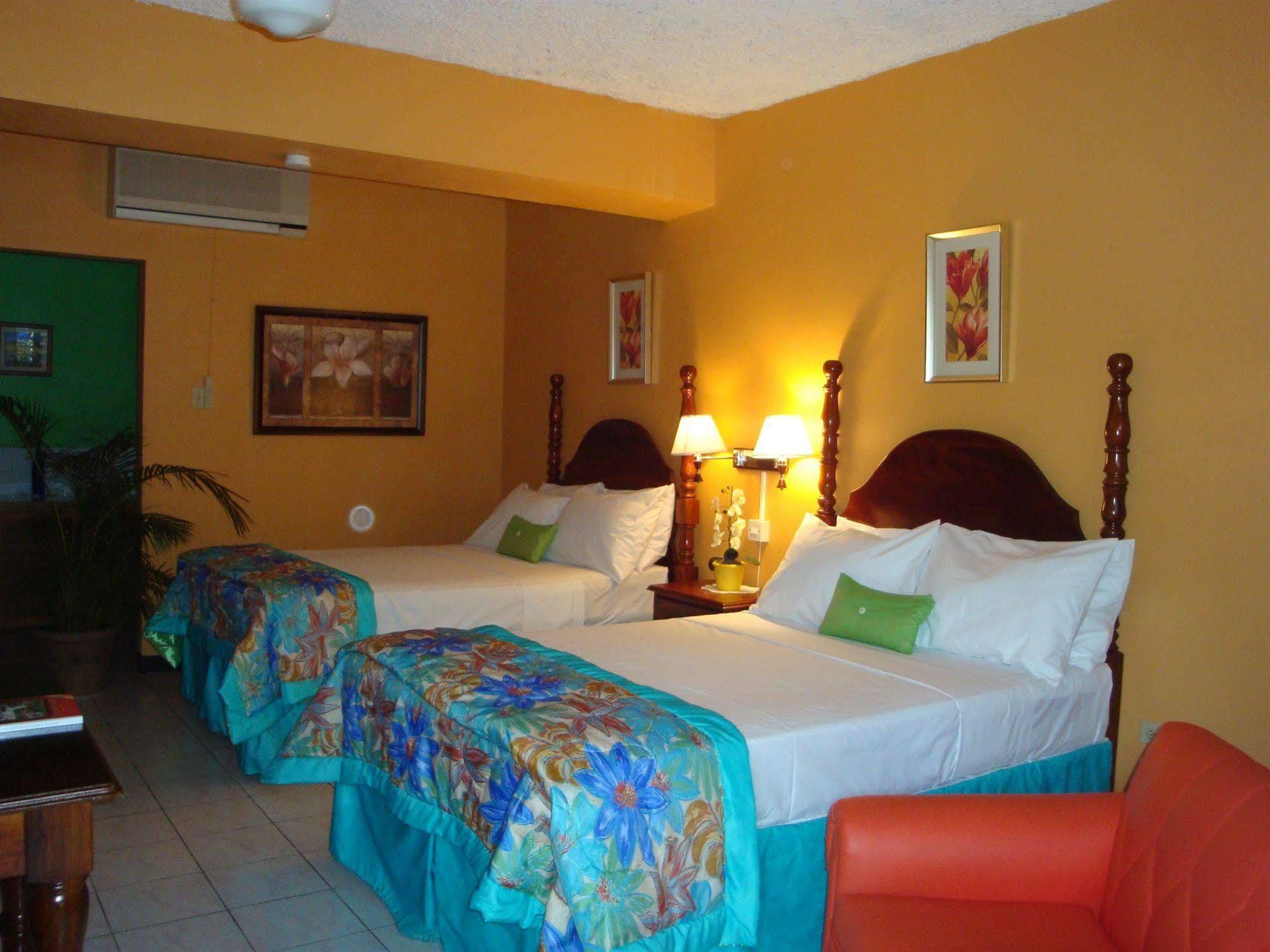 Hotel Golf View 3*