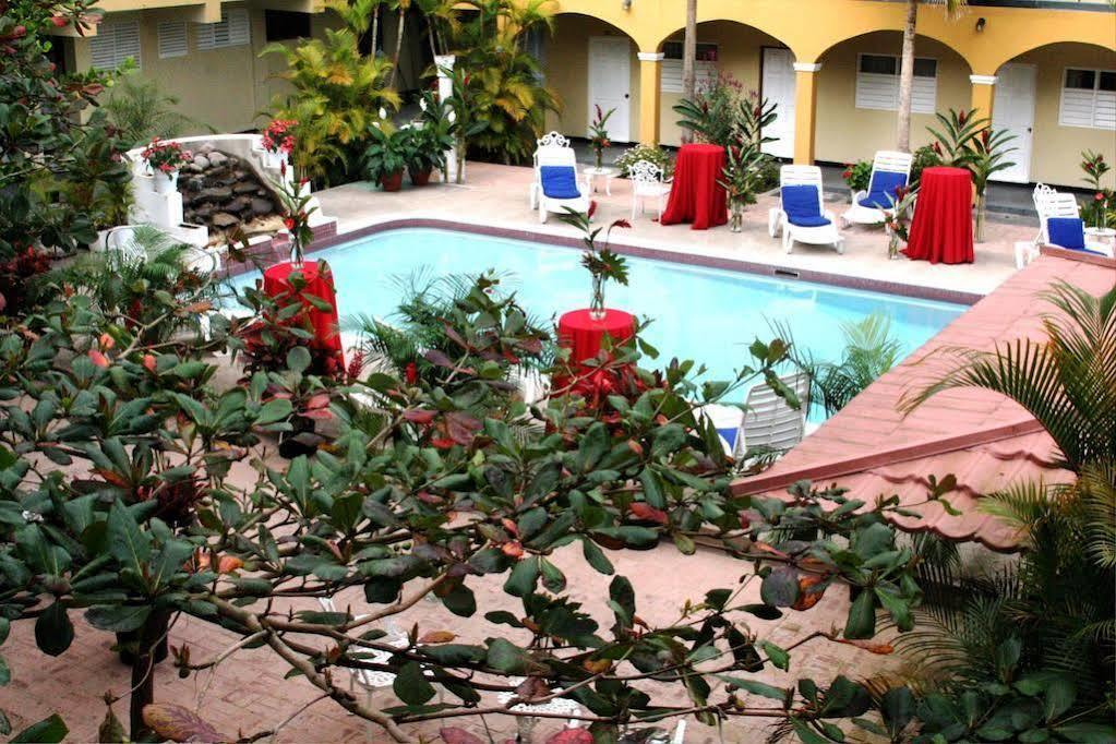 Golf View Hotel