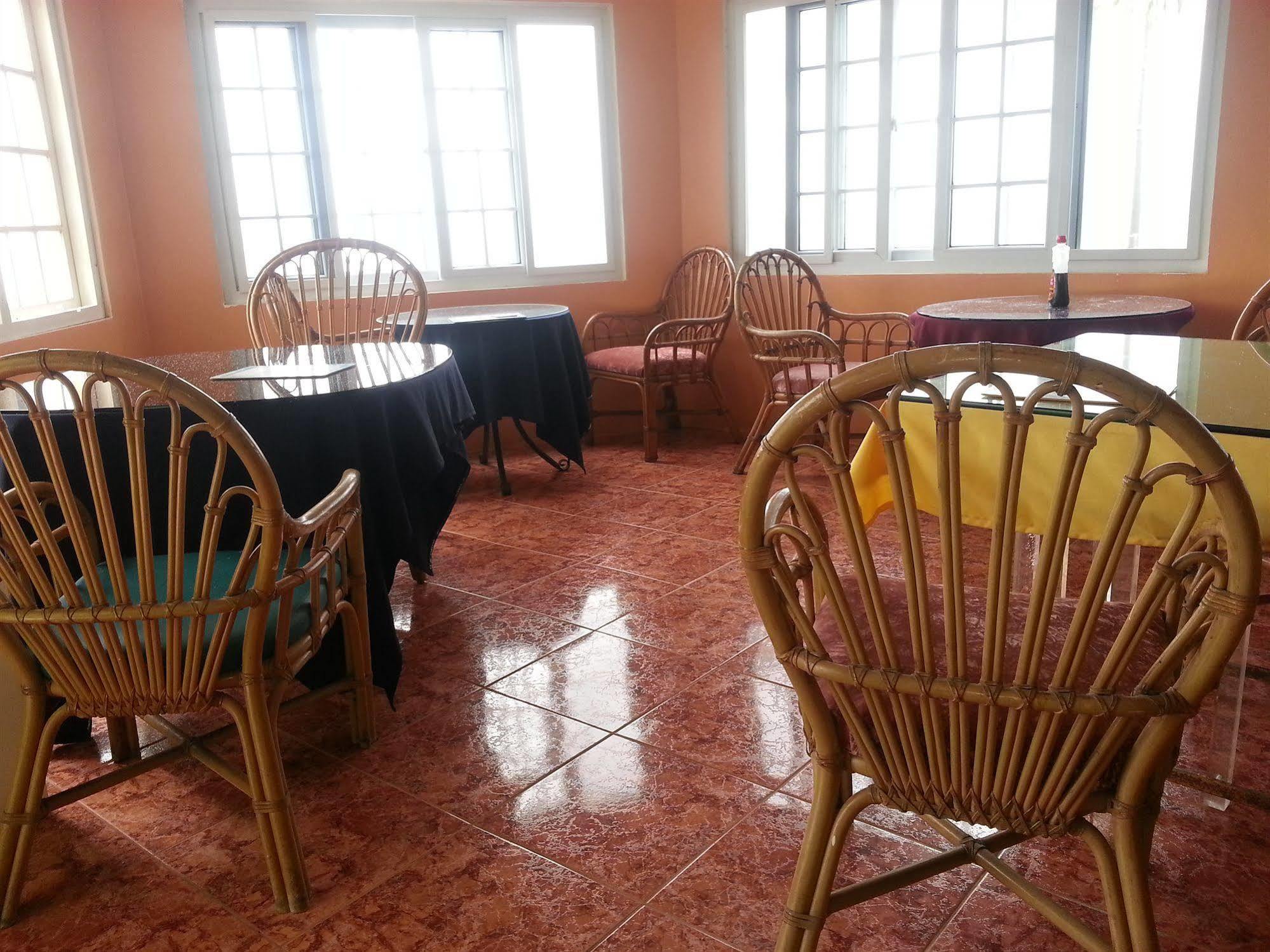Hotel Emerald View 3*