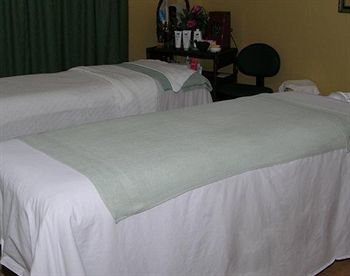 Hotel Island Palm Marina Freeport