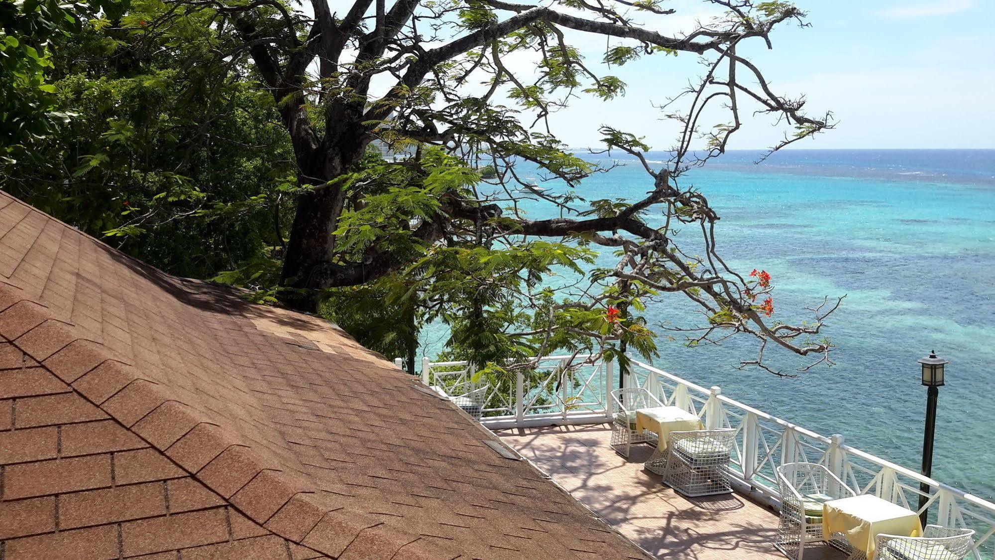 Hibiscus 3* Ocho Rios