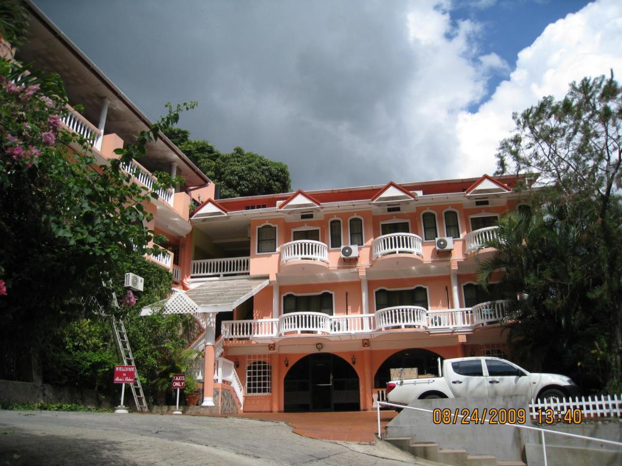 Alicia's Palace Hotel Port of Spain