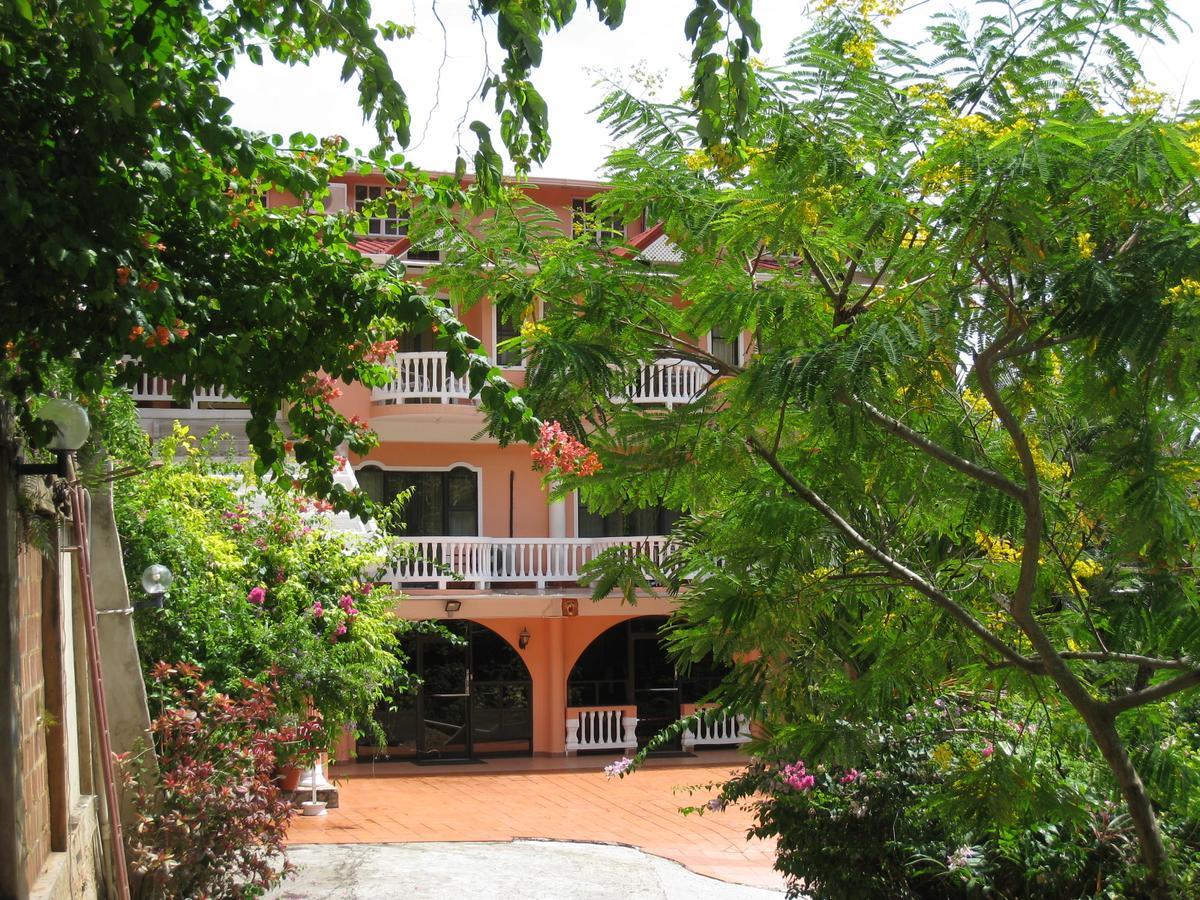 Hotel Alicia's Palace
