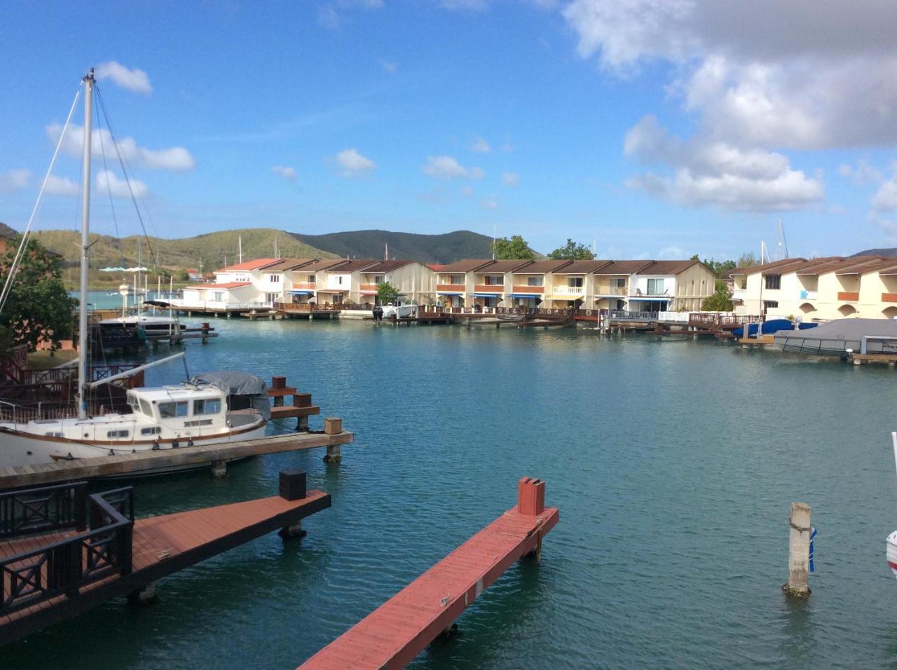 Antigua Chiama Italia * Jolly Harbour