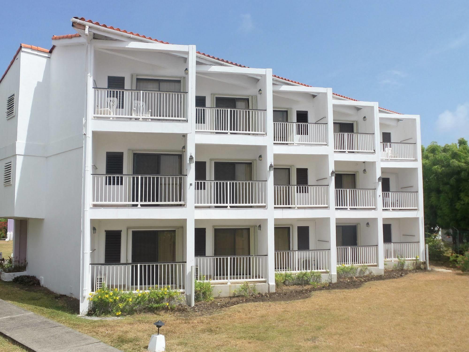 Allamanda Beach 3* Grand Anse